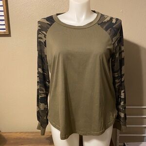 SHEIN Olive Camo Sleeve Long Sleeve Top